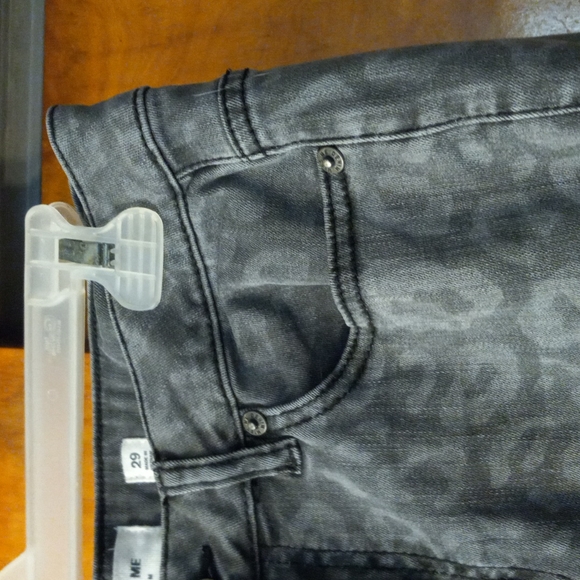 Miss Me Grey Leopard Print Mid Rise Skinny Jeans *Size 29* - Picture 4 of 11